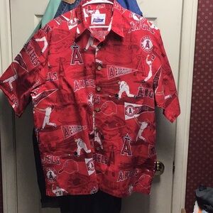 Red Angels Themed Men's Shirt Rayn Spooner sports collection great used conditio
